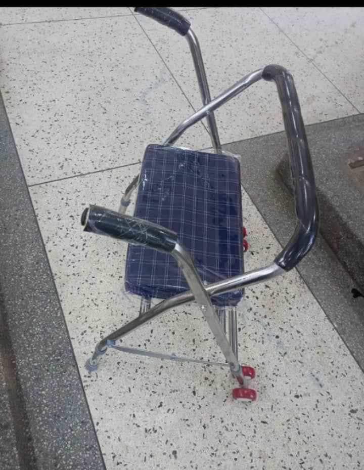 Walking Aid Chair for the elderly