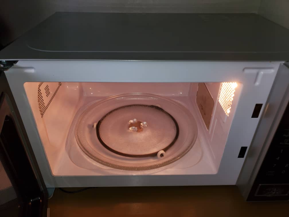 HISENSE MICROWAVE OVEN 20L