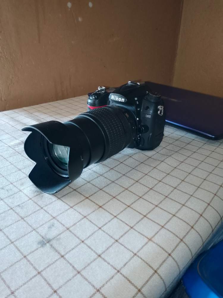 Nikon D7000 camera for sale