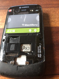 BlackBerry phone for sale – Curvy