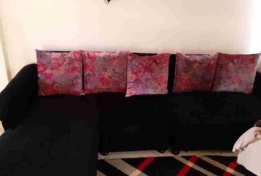 L shape sofa with cushion